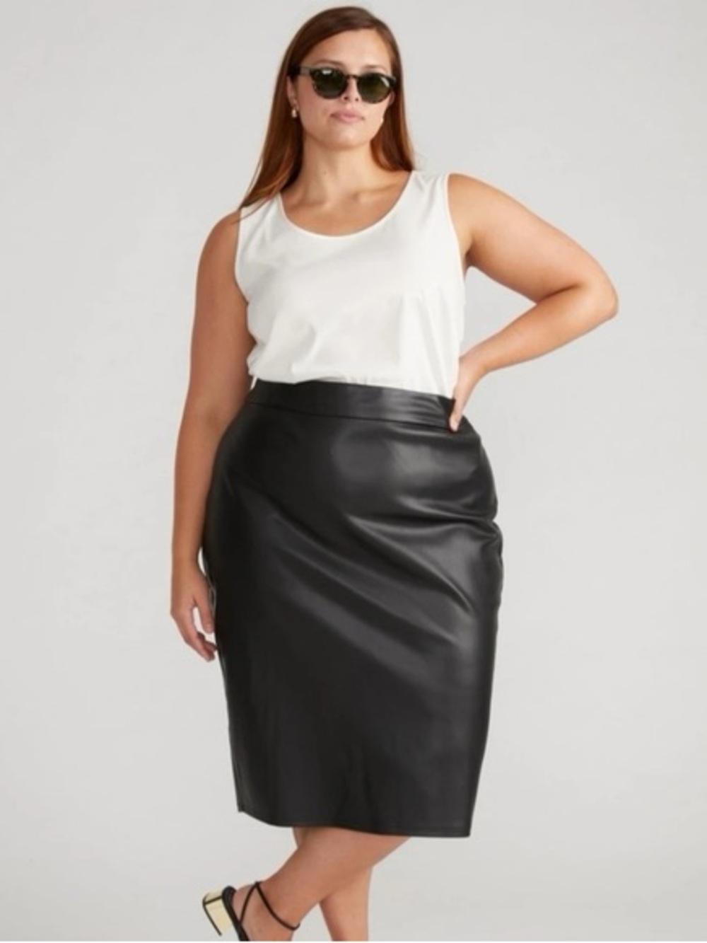 Danier Italian Leather Pencil skirt -size 12 -